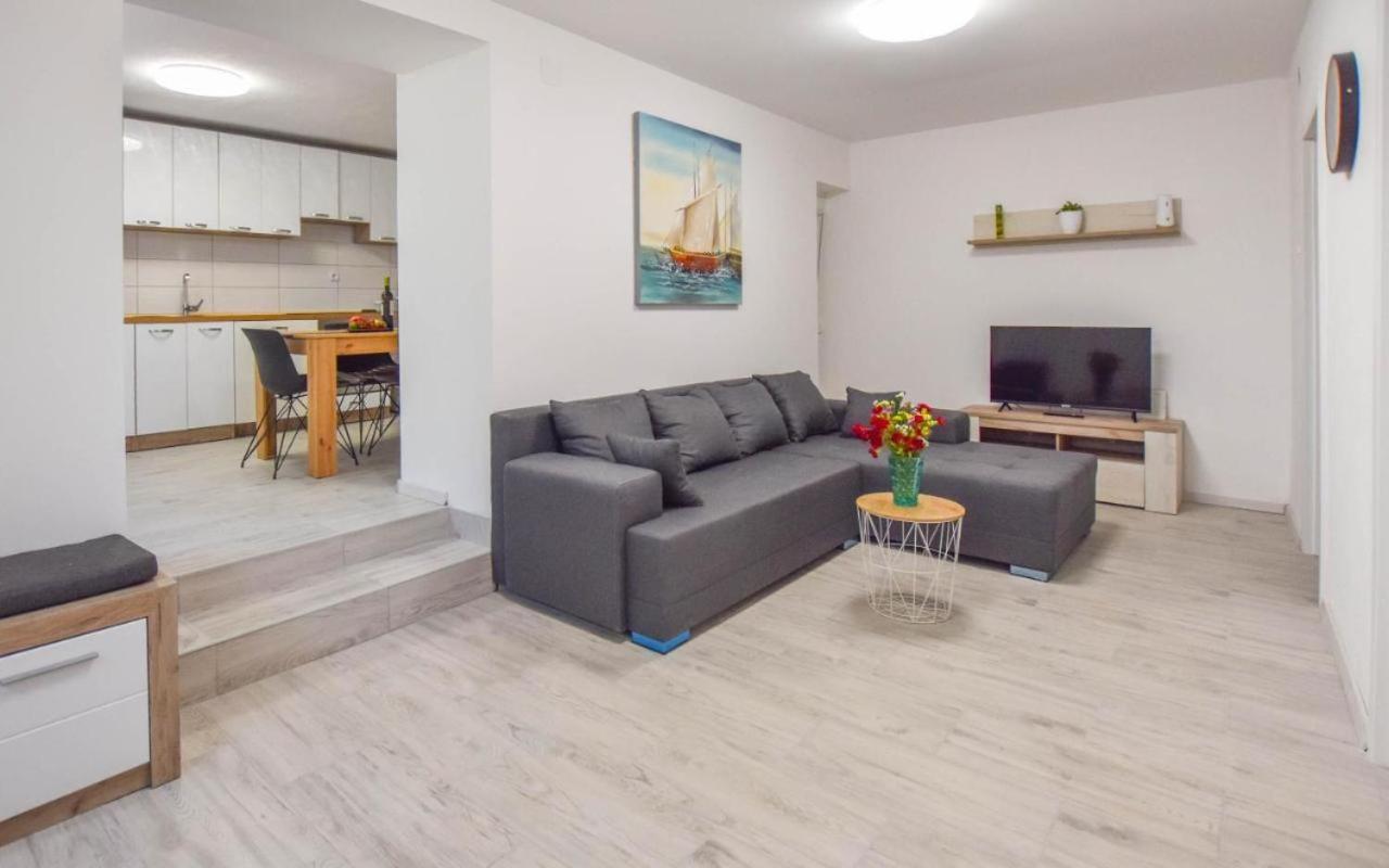 Suite Apartment Toni Poljana  外观 照片